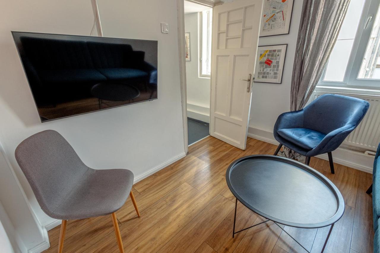 First Hostel Bucur 21 부쿠레슈티 외부 사진